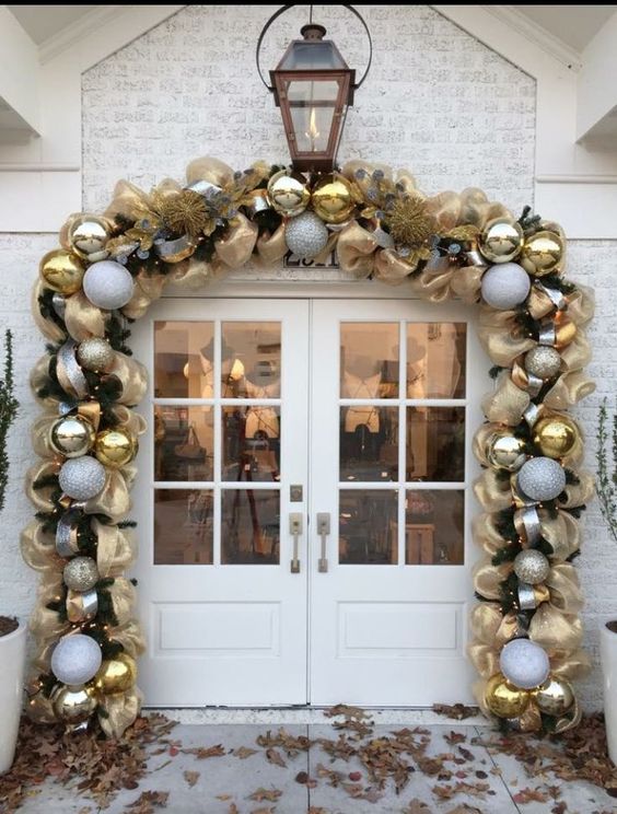 The top Christmas door decorations and Christmas door decoration ideas to try