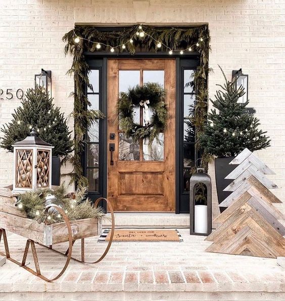 The top Christmas door decorations and Christmas door decoration ideas to try