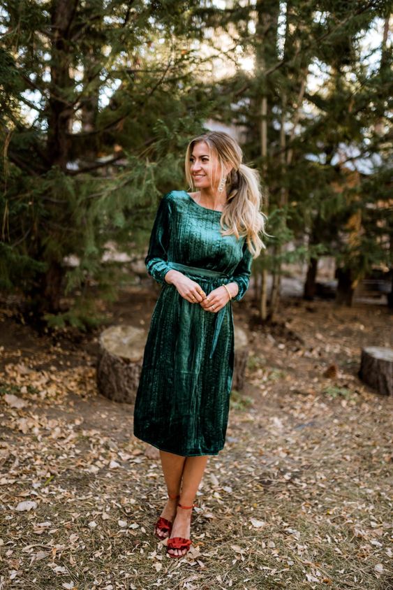 The best Christmas party outfits and Christmas party outfit ideas from dressy to casual