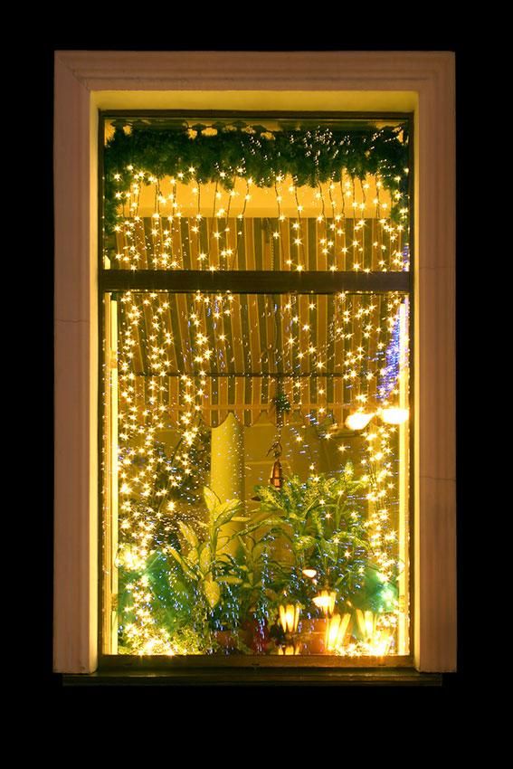 christmas-window-decorations