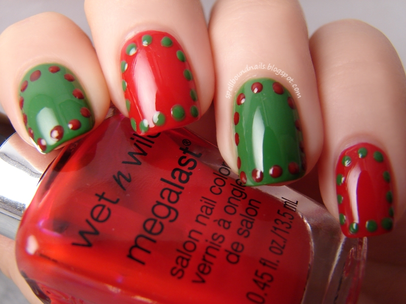 The best red and green nails and red and green nail designs for Christmas to copy | Christmas nails that are trending this year