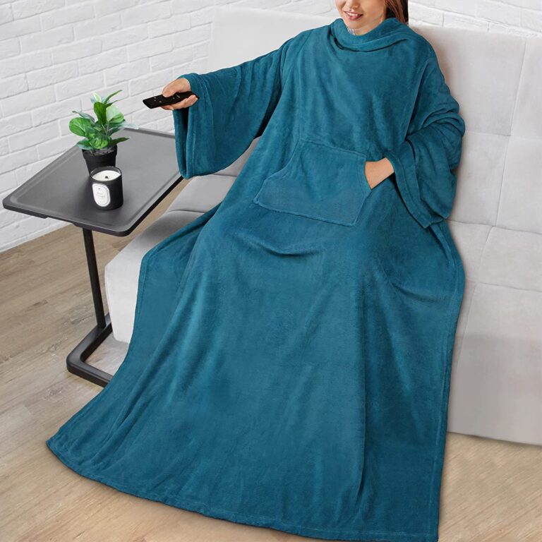 Fleece Blanket with Sleeves