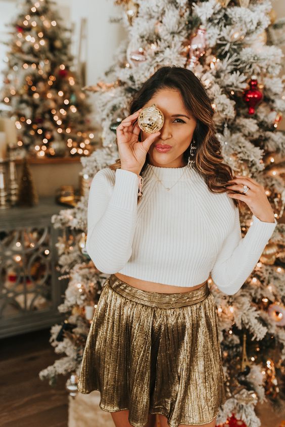 The best Christmas party outfits and Christmas party outfit ideas from dressy to casual