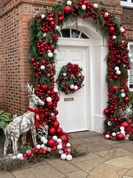 The top Christmas door decorations and Christmas door decoration ideas to try