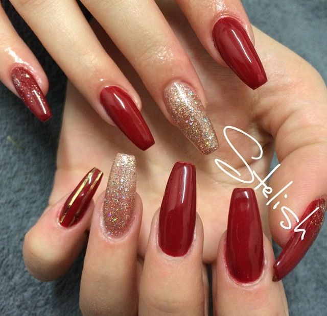 The top red and gold nails designs to try