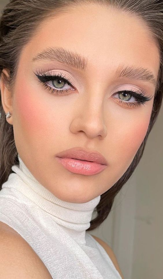 40 Gorgeous Soft Glam Makeup Looks To Copy Chasing Daisies 7351