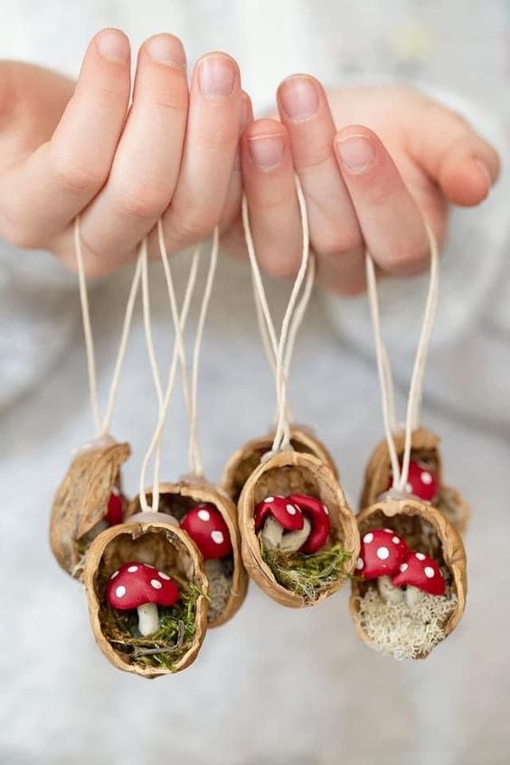 Homemade Christmas ornament ideas to try