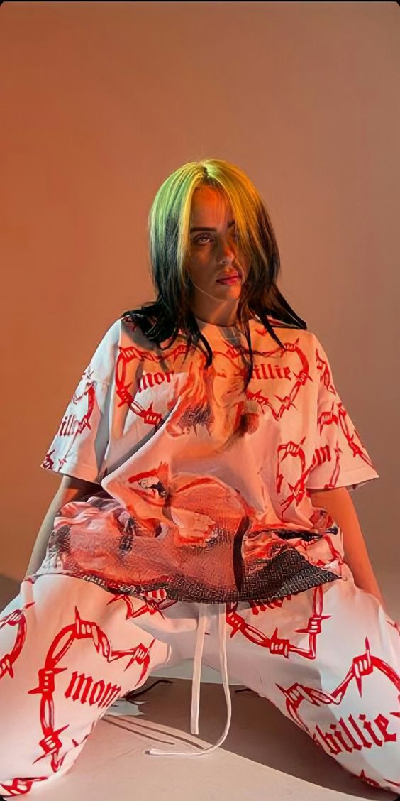 The best Billie Eilish outfits to copy