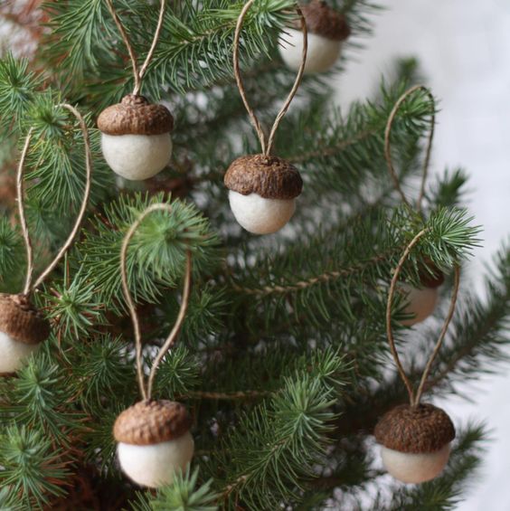 Homemade Christmas ornament ideas to try