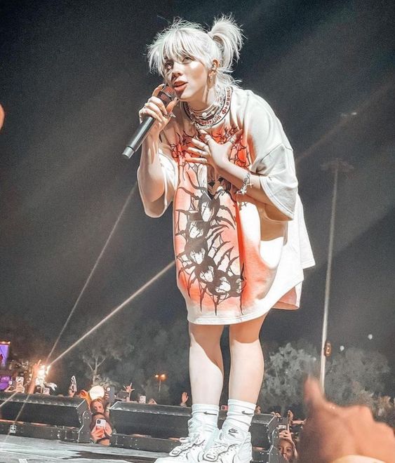 The best Billie Eilish outfits to copy