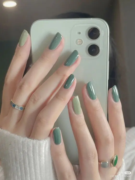 The best olive green nails