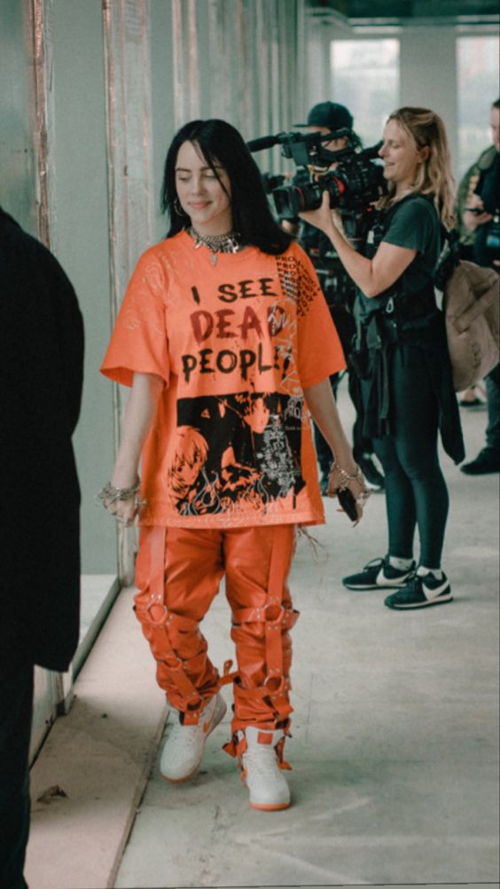 The best Billie Eilish outfits to copy