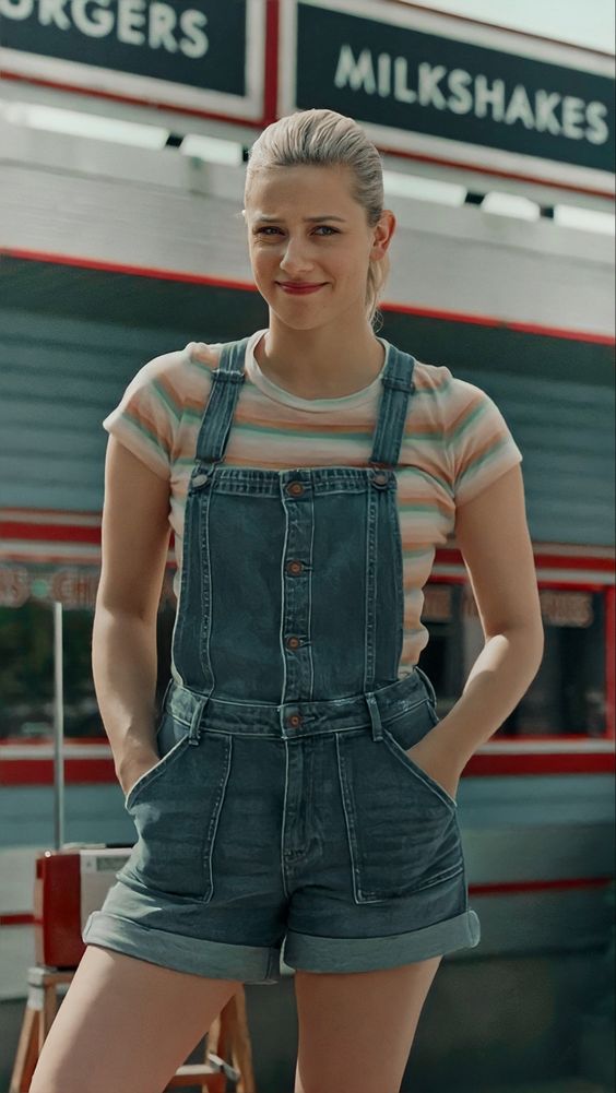 The best Betty Cooper outfits to copy