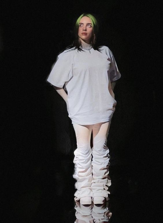 The best Billie Eilish outfits to copy