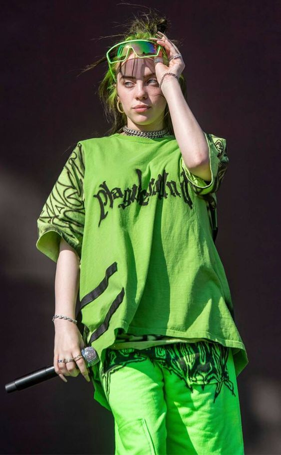 The best Billie Eilish outfits to copy