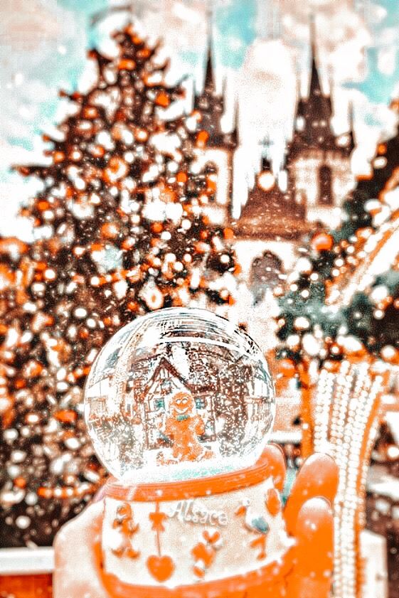 The best Disney Christmas wallpaper backgrounds for your iPhone