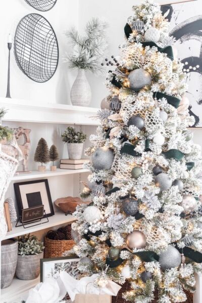 45+ All White Christmas Tree Ideas To Try In 2022