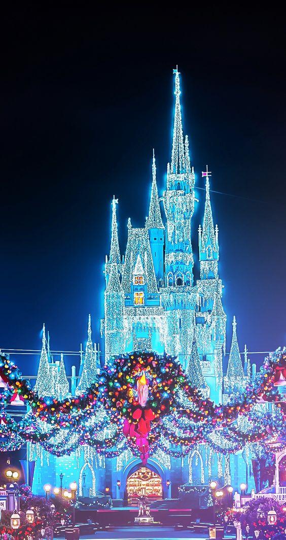 The best Disney Christmas wallpaper backgrounds for your iPhone