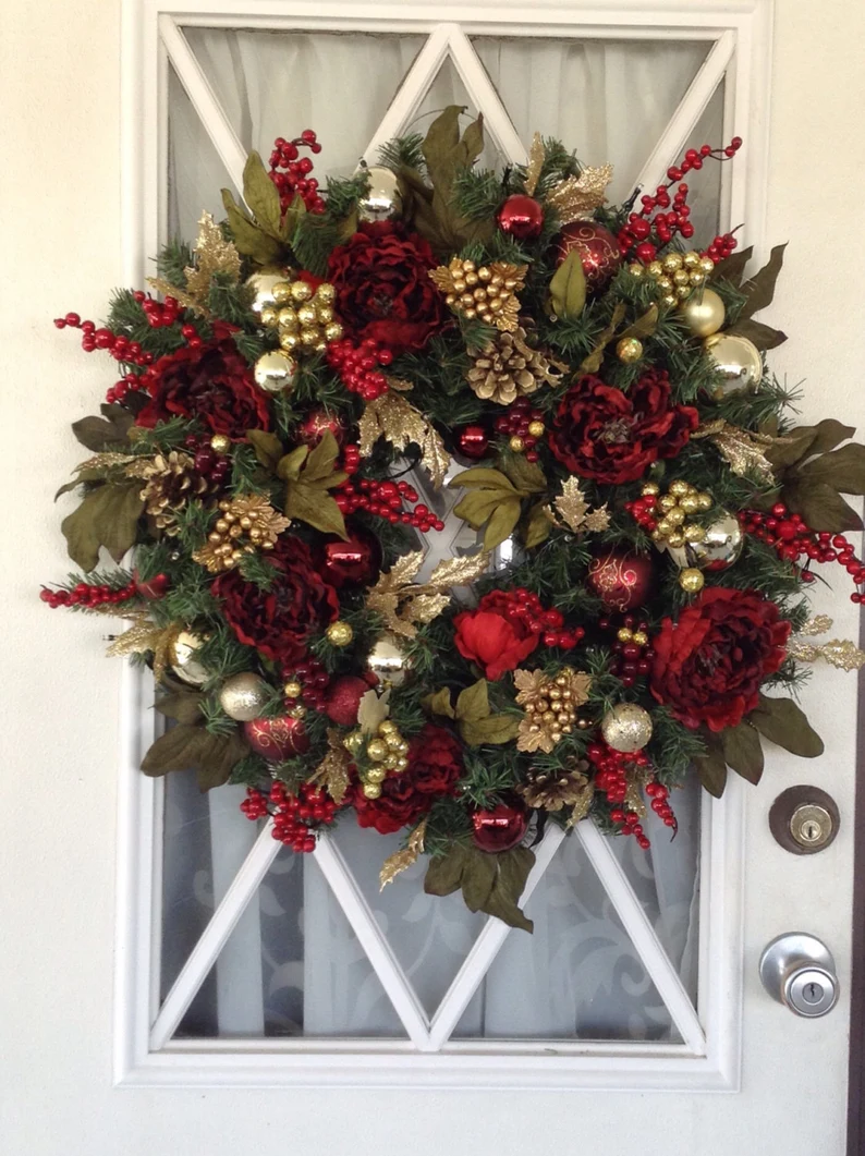 The best Christmas wreaths on Etsy