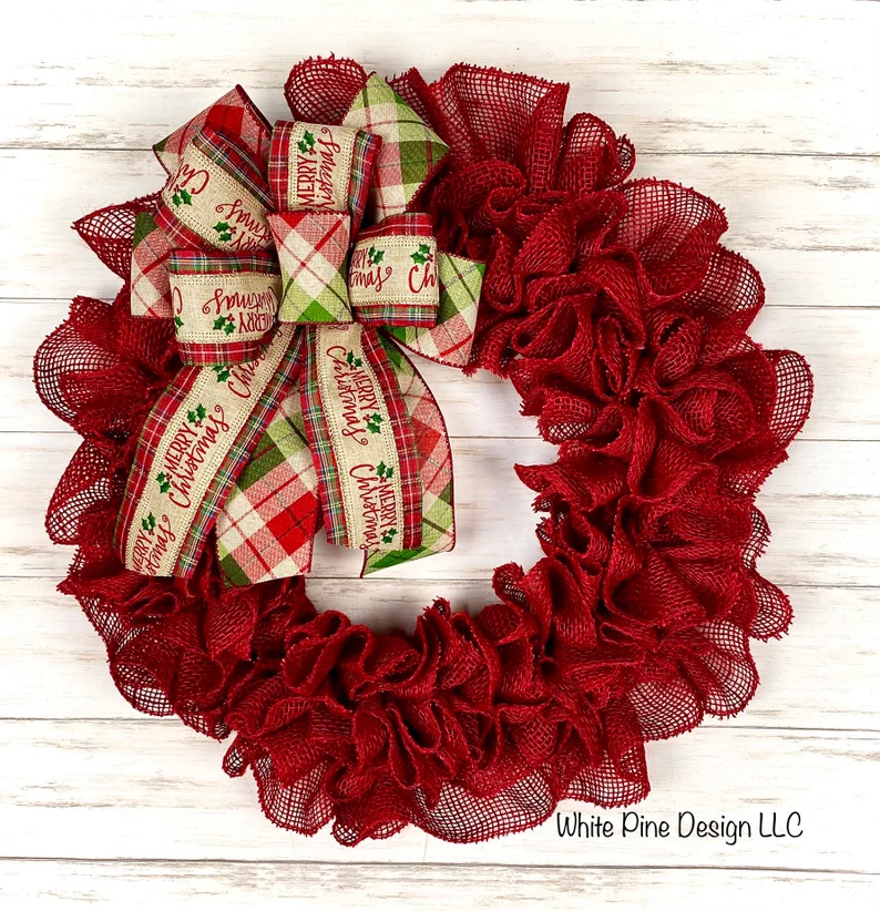 The best Christmas wreaths on Etsy