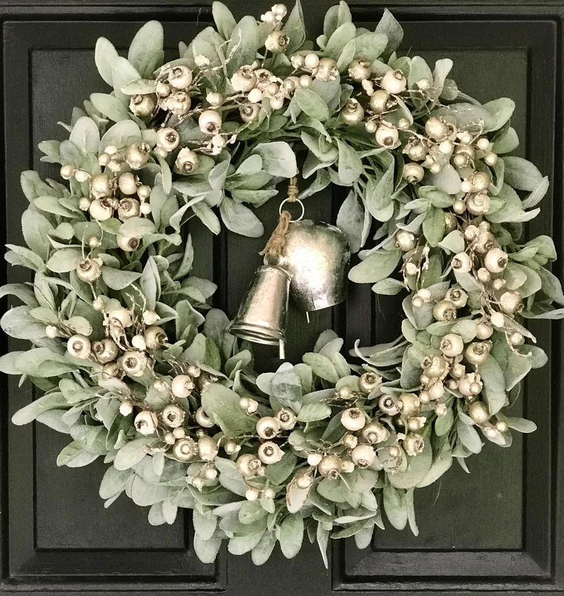 The best Christmas wreaths on Etsy