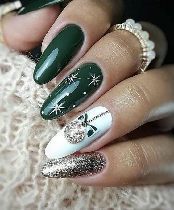 Emerald green nails and emerald green nail designs to try
