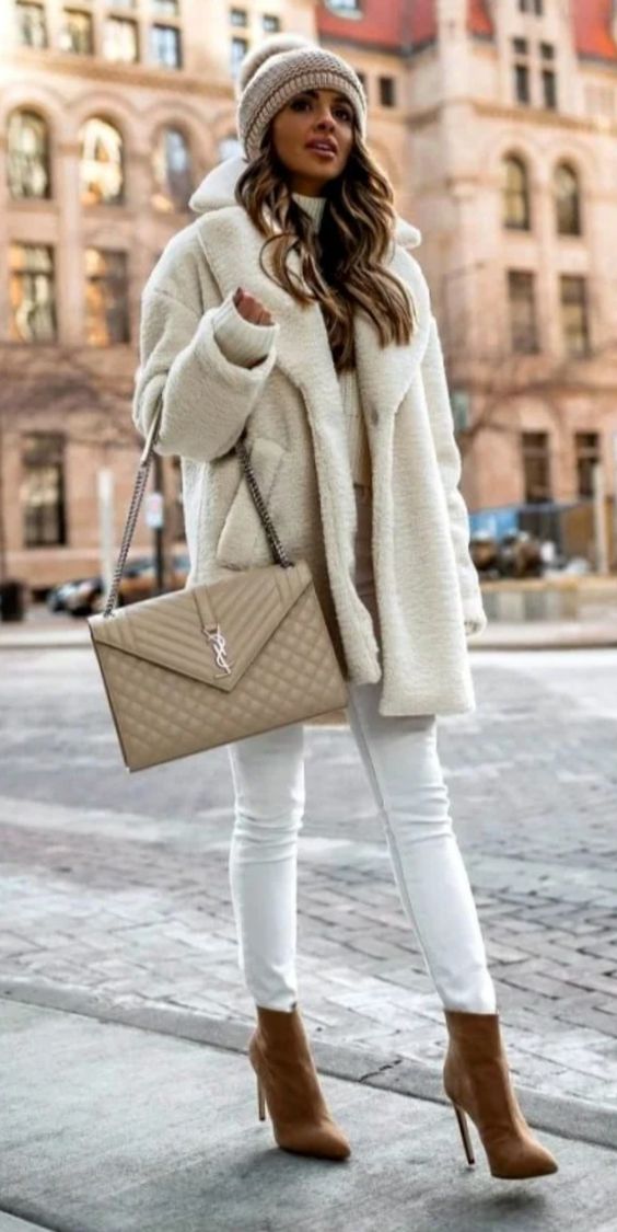 The top cute snow outfits, winter outfits, and snow bunny outfits for chic winter style