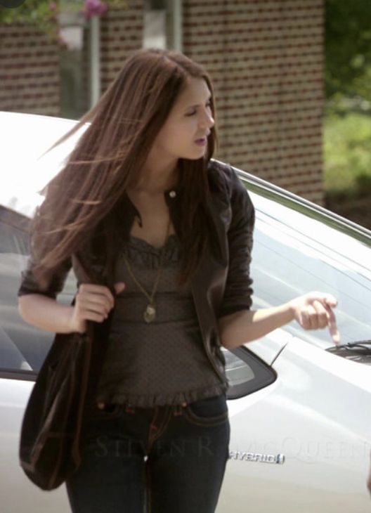 The best Vampire Diaries outfits