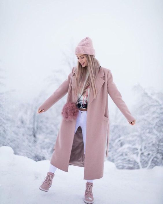 snow 🧸🐻 winter aesthetic, winter wonderland, winter outfit inspo, winter  vibes, winter ootd, snow day, winter look #winterstyle…