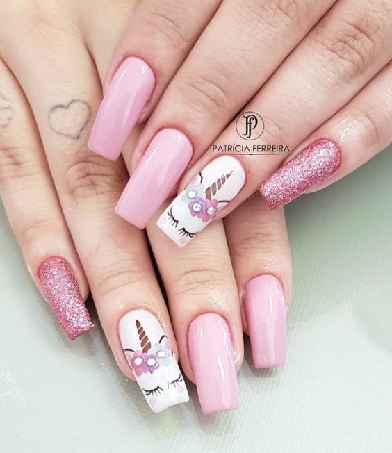 Unicorn nails and unicorn nail designs to try