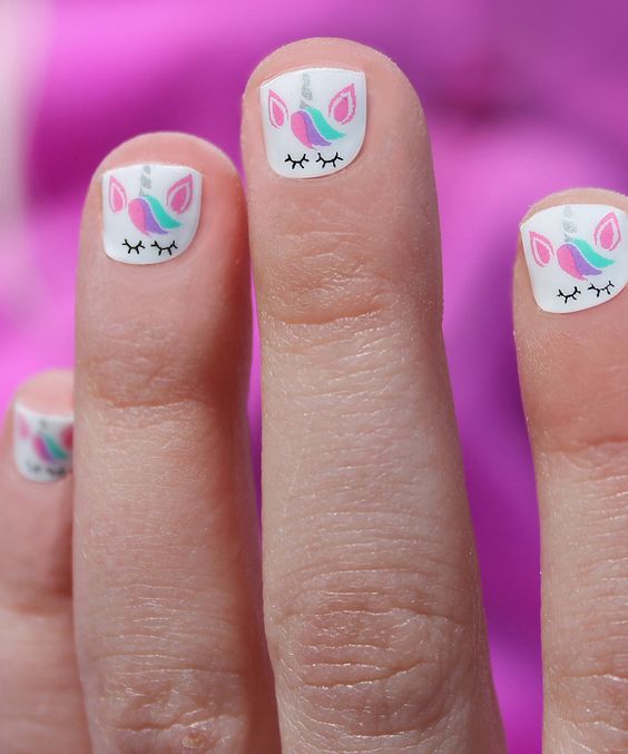 Unicorn nails and unicorn nail designs to try