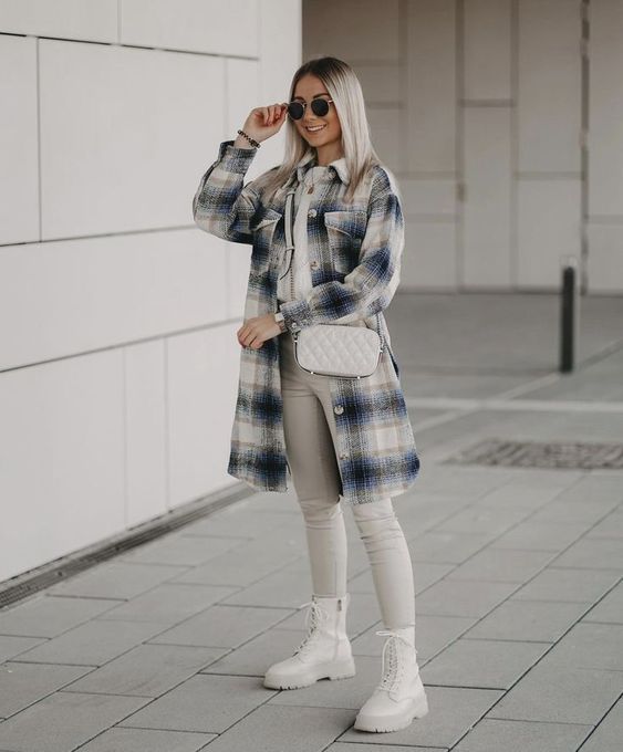 3 Cute Snow Outfits To Try This Winter - Be Daze Live  Winter outfits snow,  Winter outfits cold, Winter fashion outfits