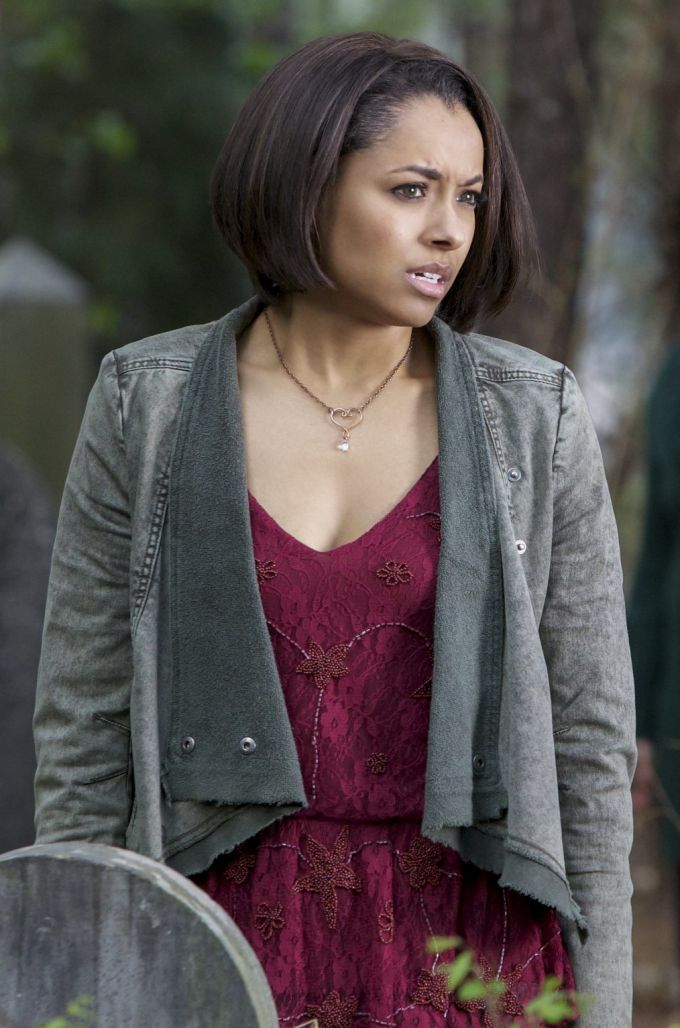 The best Vampire Diaries outfits