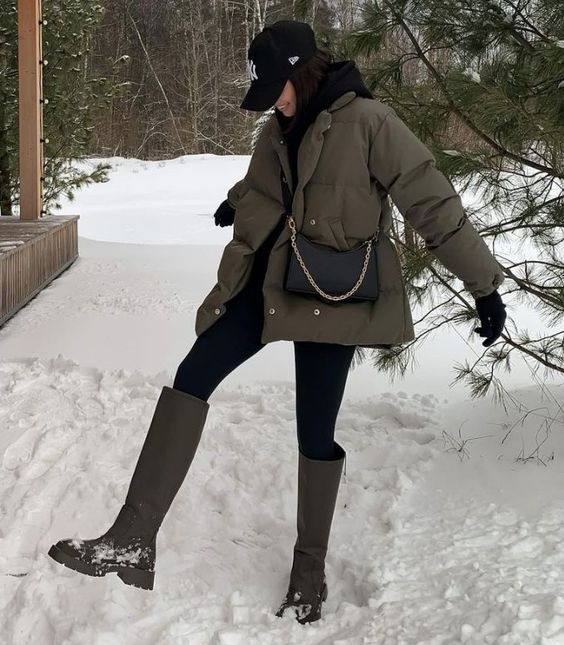 The top cute snow outfits, winter outfits, and snow bunny outfits for chic winter style