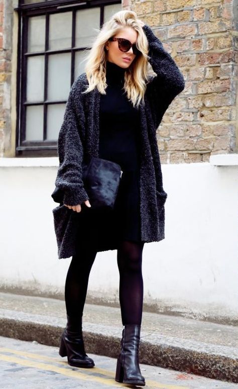 45+ Trending Winter Snow Outfits for a Chic Cold Weather Look