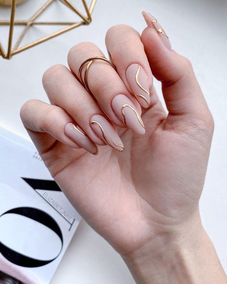 The best January nails, January nail designs, January nail ideas, and winter nails to do right now