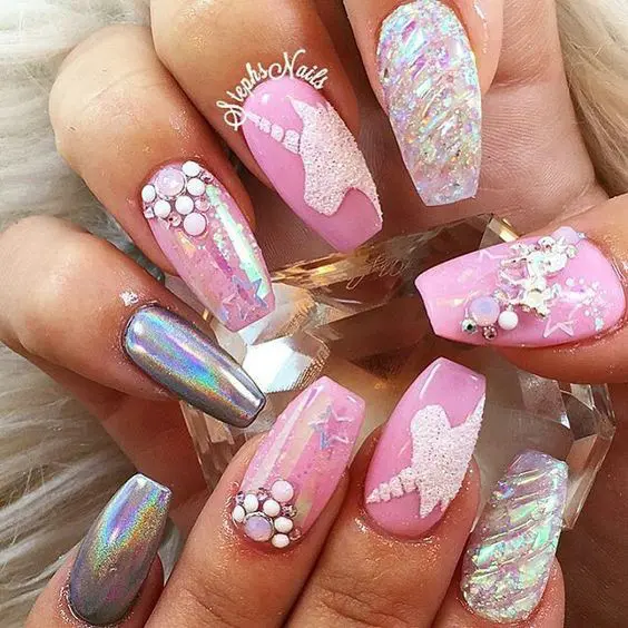 Unicorn nails and unicorn nail designs to try