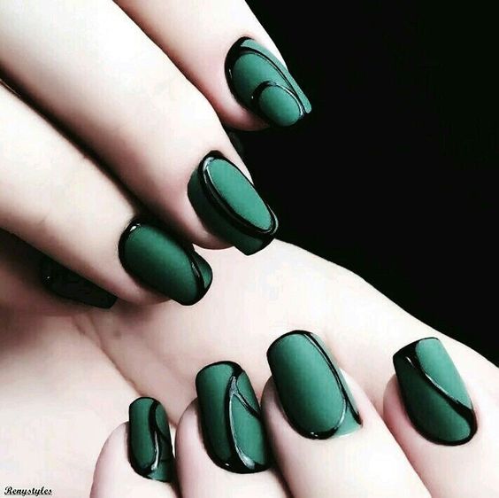 Emerald green nails and emerald green nail designs to try