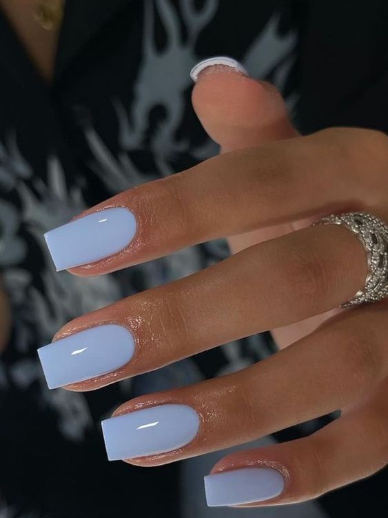 Baby blue nails and baby blue nail designs