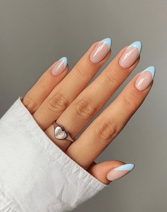 Baby blue nails and baby blue nail designs