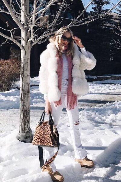 45+ Trending Winter Snow Outfits For A Chic Cold Weather Look
