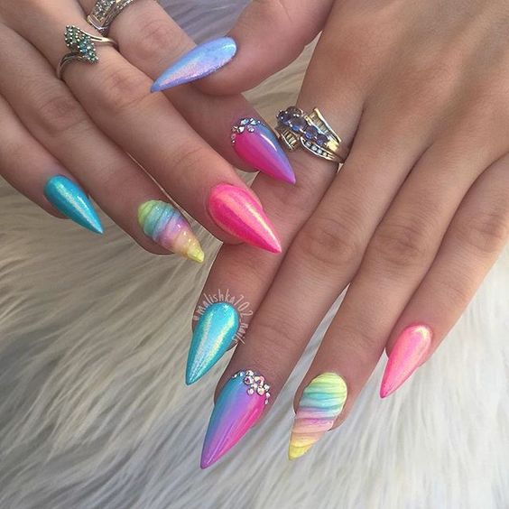 Unicorn nails and unicorn nail designs to try