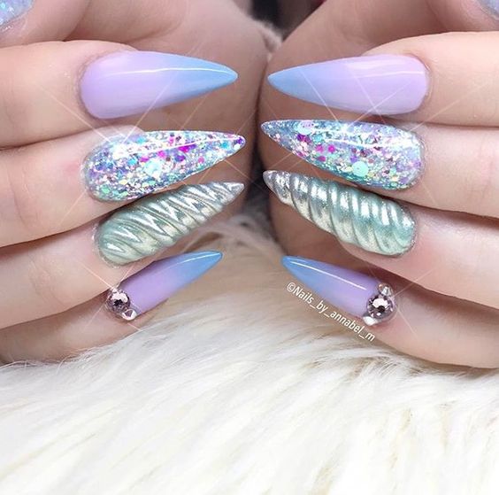 Unicorn nails and unicorn nail designs to try