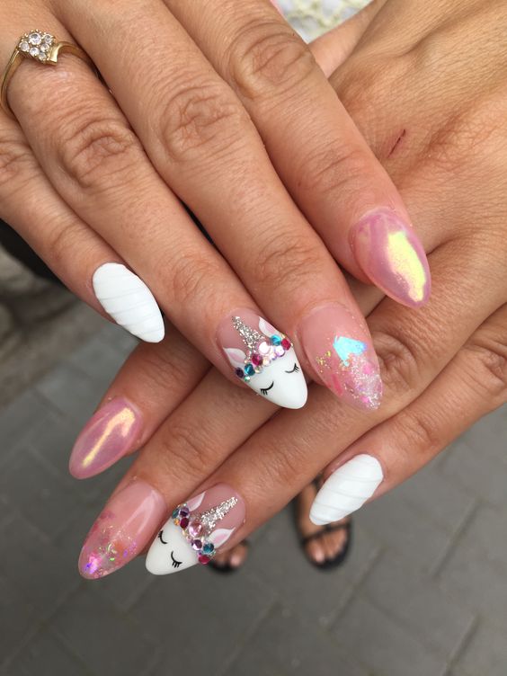 Unicorn nails and unicorn nail designs to try