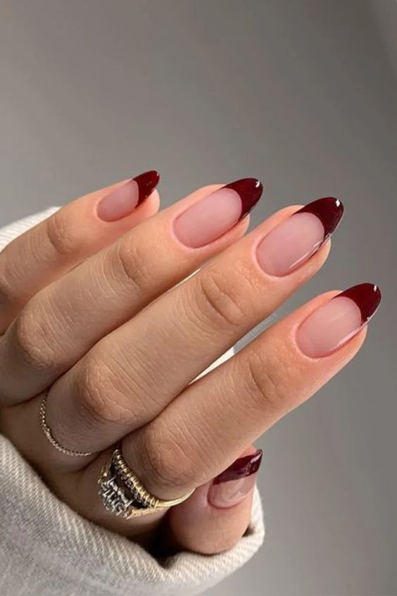 The best January nails, January nail designs, January nail ideas, and winter nails to do right now