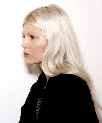 The best winter blonde hair colors to try this year