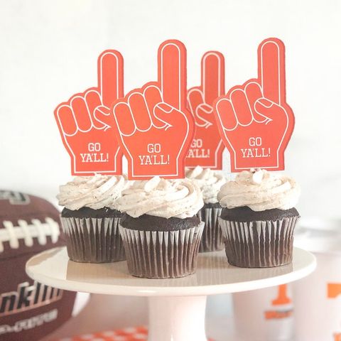 Super Bowl party decorations and Super Bowl party decor ideas