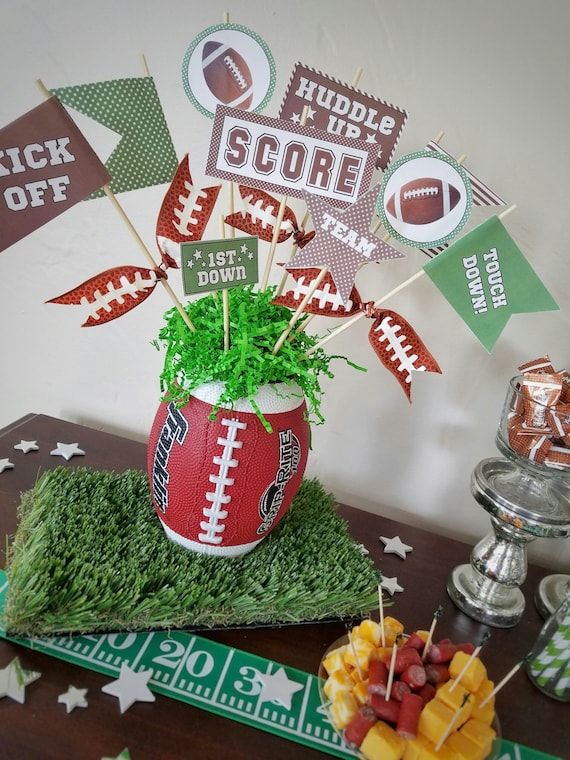 Super Bowl party decorations and Super Bowl party decor ideas