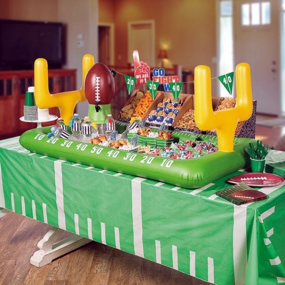 Super Bowl party decorations and Super Bowl party decor ideas