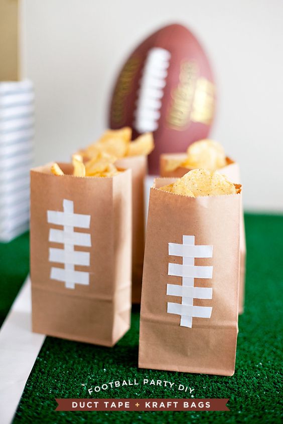 Super Bowl party decorations and Super Bowl party decor ideas